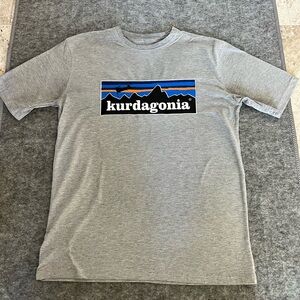 Kurdagonia T-shirt Patagonia style